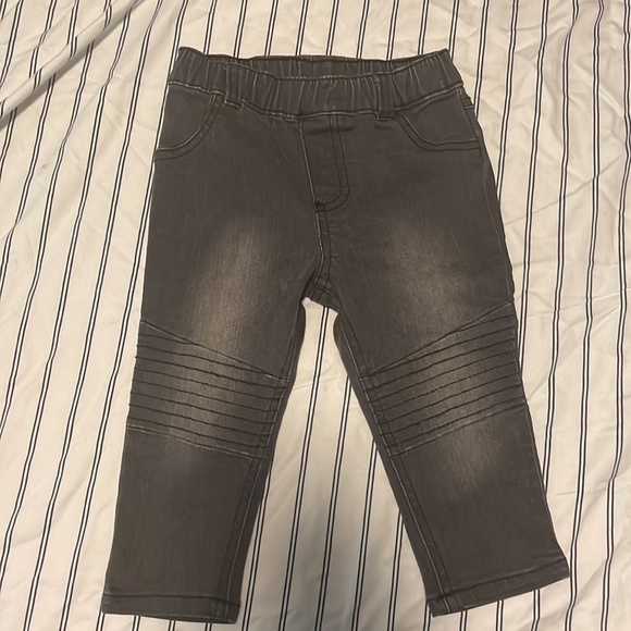 BUNDLE 18 mo Pants - Picture 8 of 8